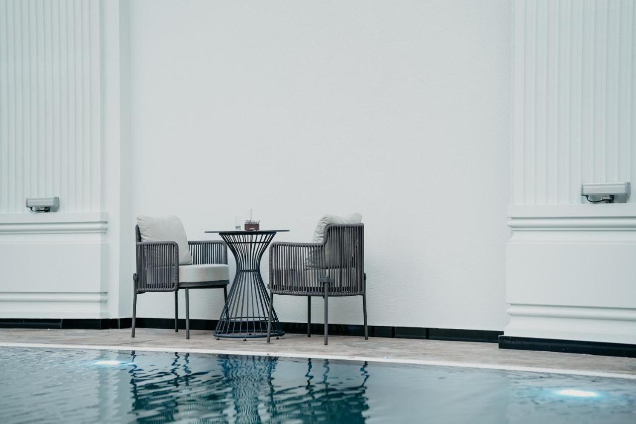 Martiness Hotel Драч Екстериор снимка