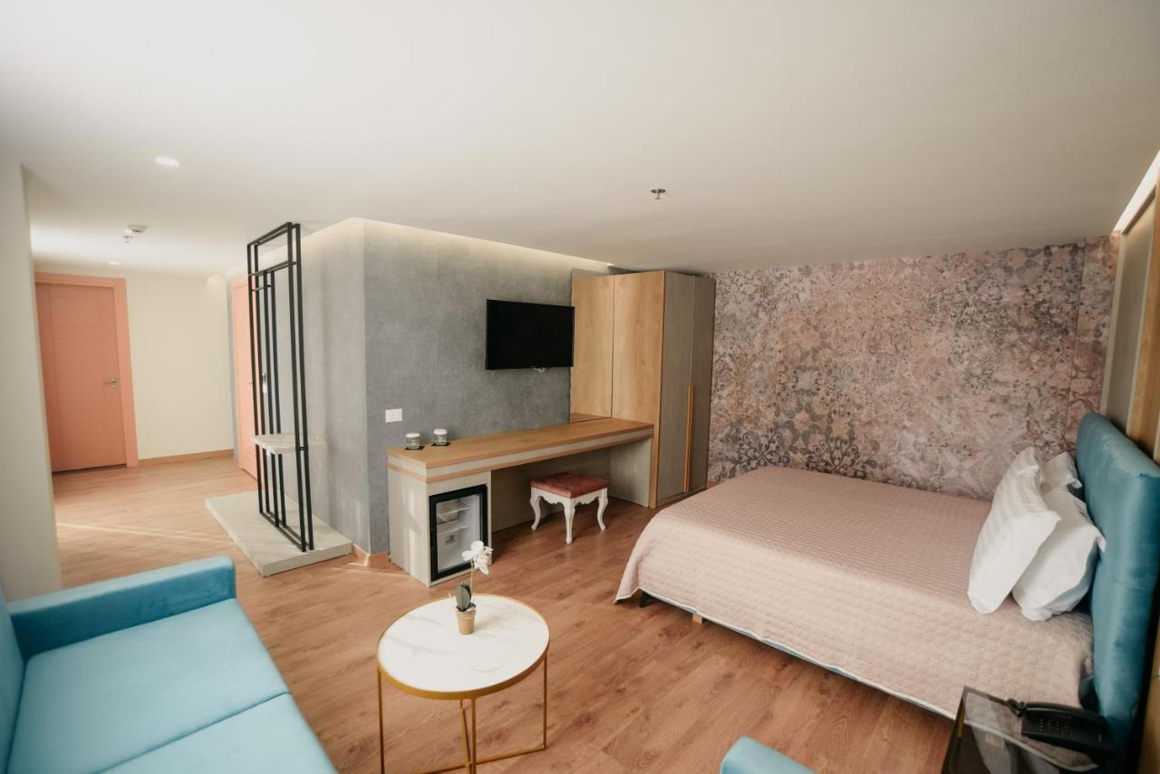 Martiness Hotel Драч Екстериор снимка