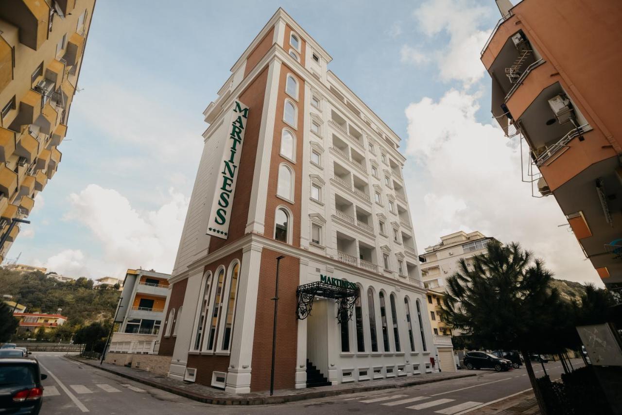 Martiness Hotel Драч Екстериор снимка